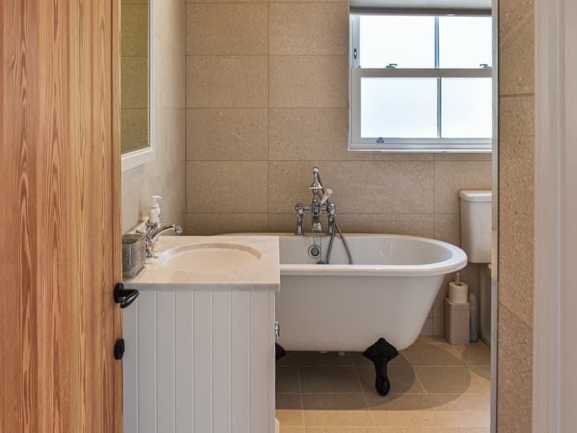 Bathroom | Lower Stables - Lower Trembath, Buryas Bridge, near Penzance