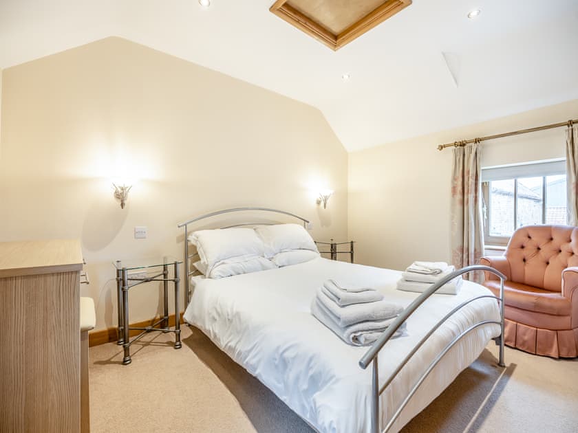 Double bedroom | The Hayloft - Holton Lodge Retreats, Holton-Le-Clay, near Cleethorpes