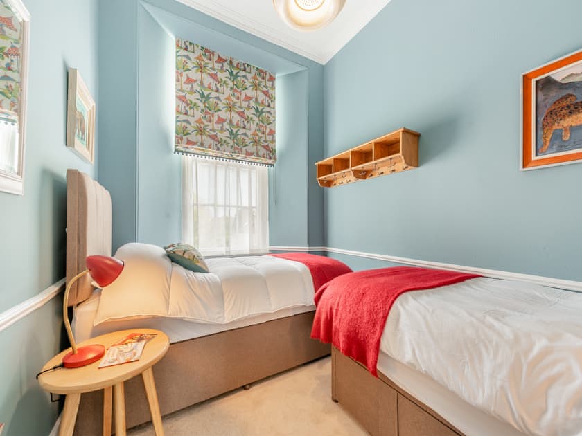 Twin bedroom | The Anchorage, Pembroke