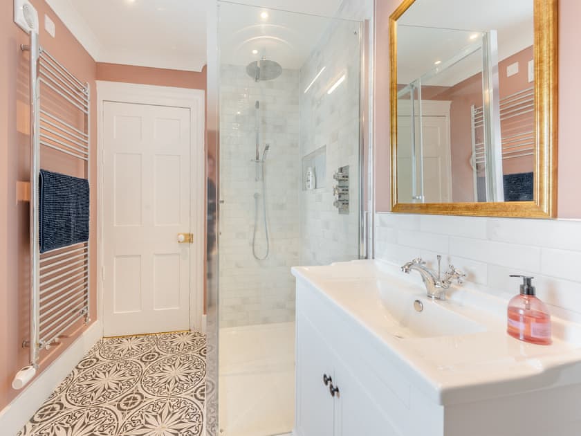 Bathroom | The Anchorage, Pembroke