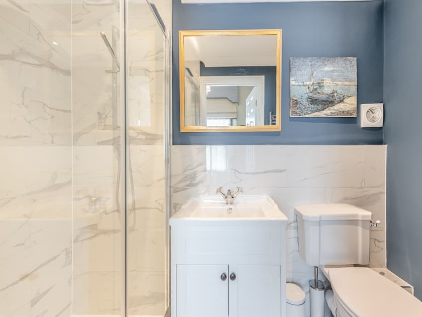 Bathroom | The Anchorage, Pembroke