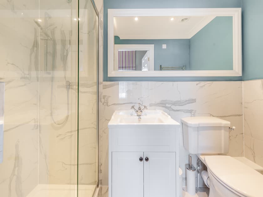 Bathroom | The Anchorage, Pembroke