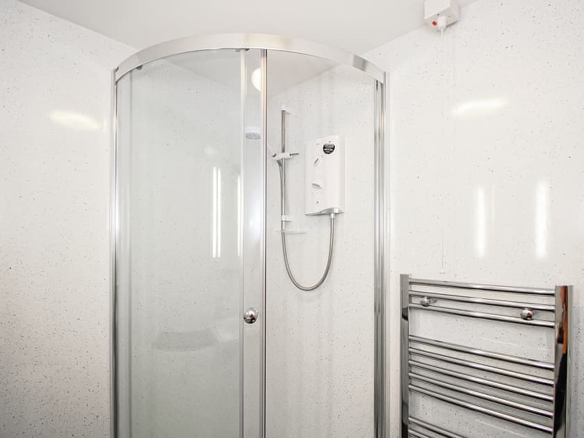 Shower room | Harbour Apartment, Porthmadog