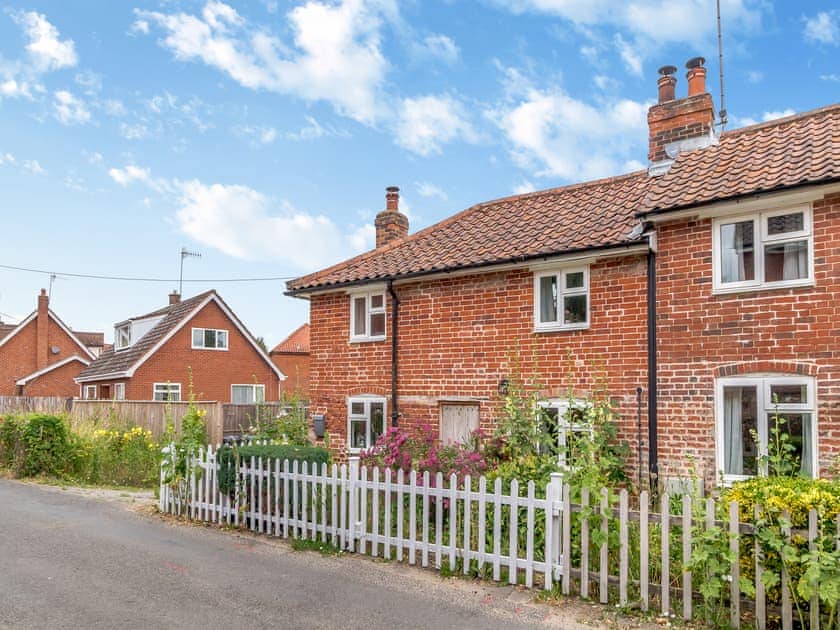 Exterior | Love Heart Cottage - Heart Cottages, Wickham Market