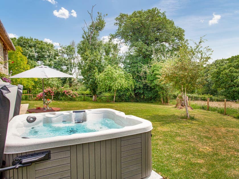 Jacuzzi | Pondmead, Monkokehampton, near Okehampton