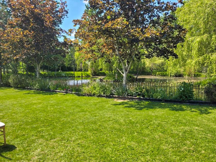 Garden | The Lodge - Hive Lodges, Plaistow, near Petworth