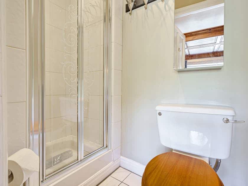 Bathroom | Alice Howe - The Terrace, Windermere