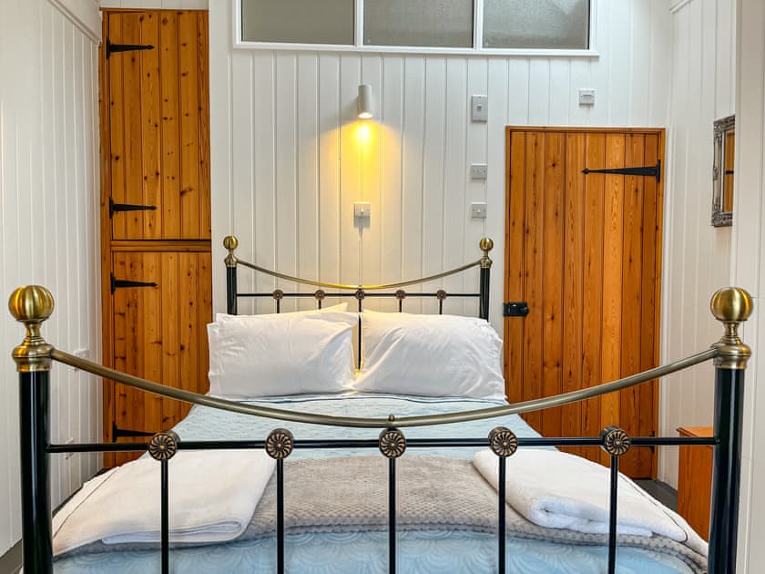 Double bedroom | Lane End, Wirksworth