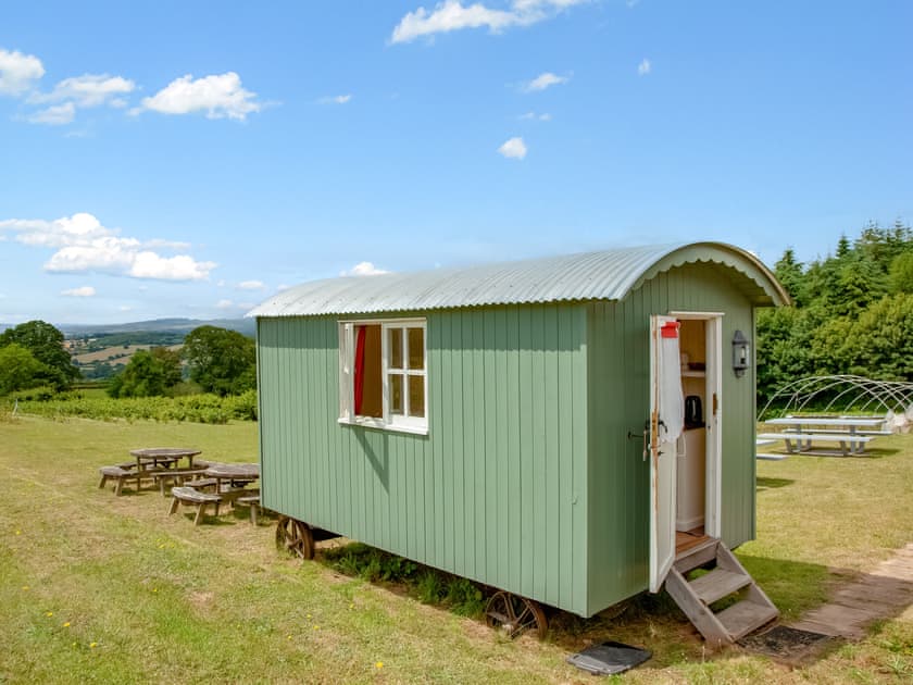 Exterior | Shepherd’s Hut - East Hill Pride Farm, Harpford, near Sidmouth