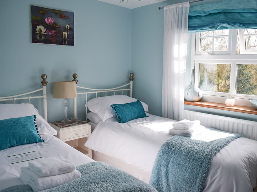 Twin bedroom | Seventh Heaven, Thirkleby, near Thirsk