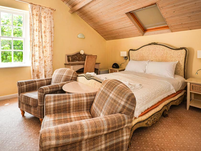 Double bedroom | Plas Bodegroes, Pwllheli