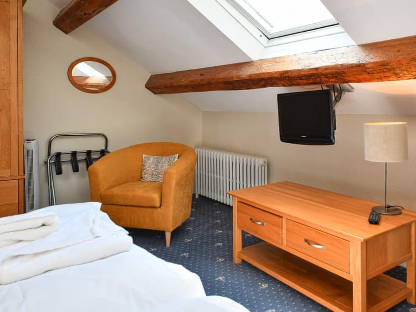 Double bedroom | Plas Bodegroes, Pwllheli