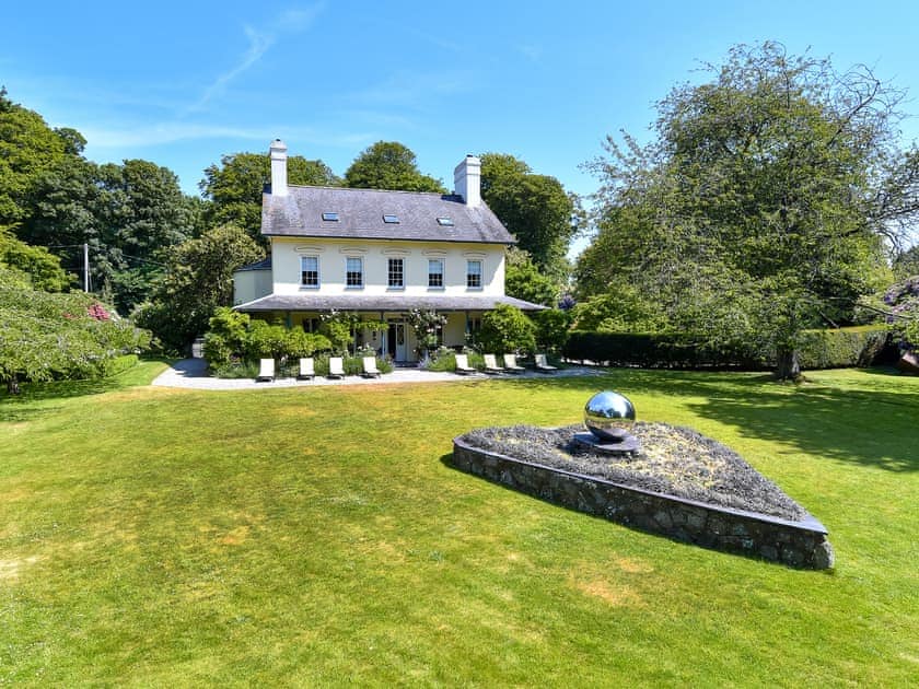 Garden and grounds | Plas Bodegroes, Pwllheli
