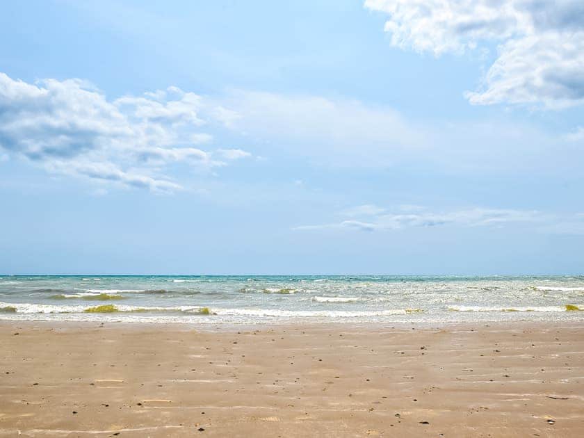 Middleton On Sea Beach | Pebble Cottage, Middleton-on-Sea, near Bognor Regis