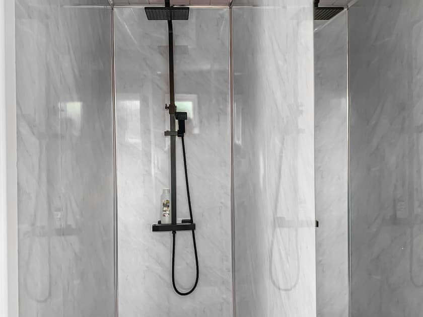 Shower room | Buxton Holiday Home, Buxton