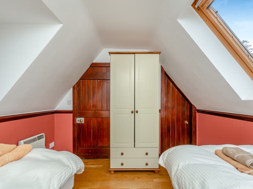 Twin bedroom | Gardeners Cottage - Torridon Estate, Torridon