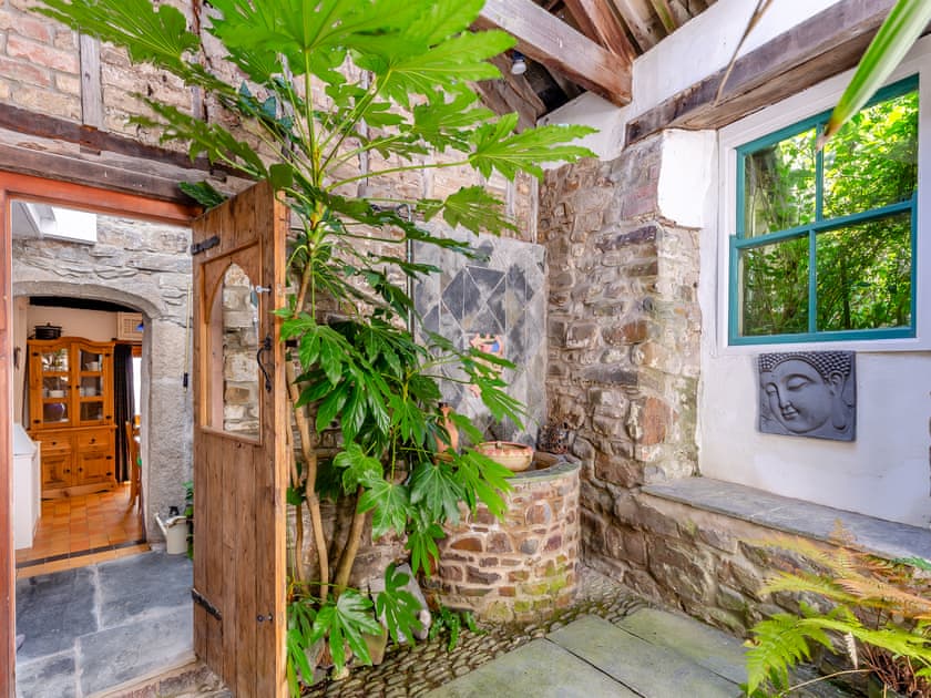 Internal Courtyard  | Jalna, Stratton, near Bude 