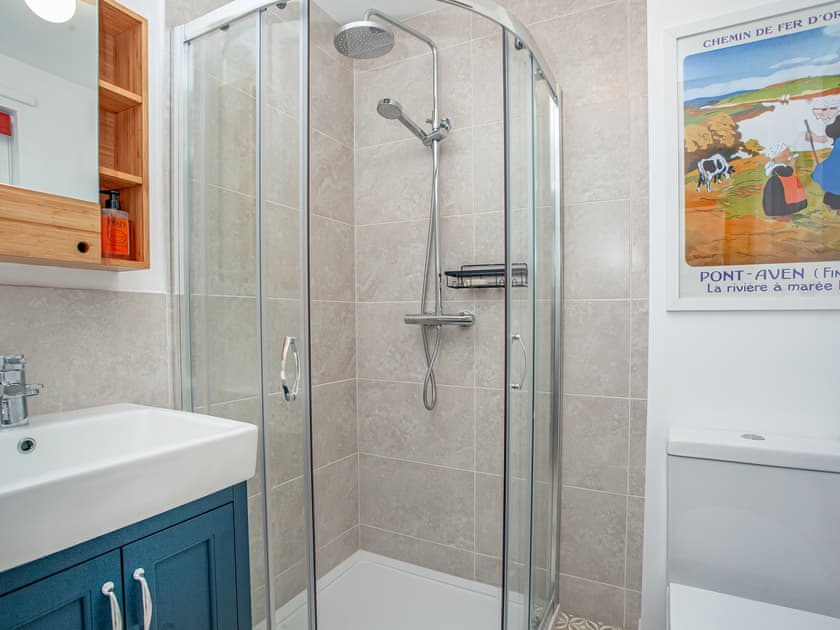 Shower room | The Cottage, Salcombe