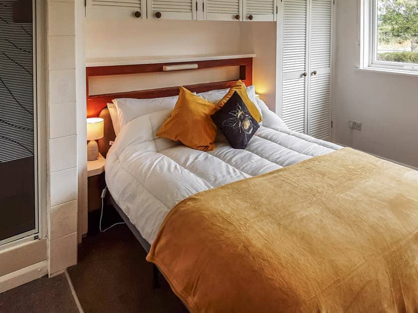 Double bedroom | Valley Truckle Bungalow, Valley Truckle, near Tintagel