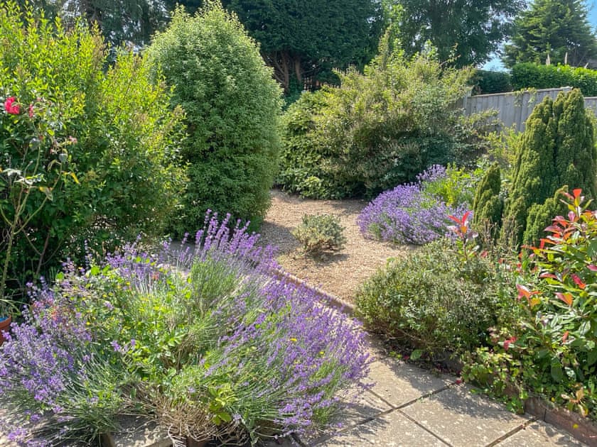 Garden | Rest-A-While, Freshwater