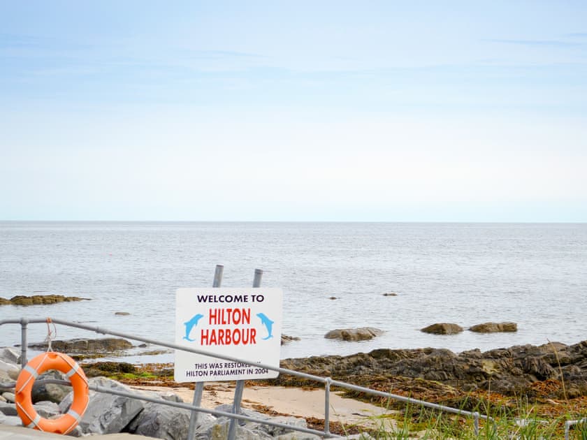 Pretty seaside cottage | Cross Tides, Hilton near Tain