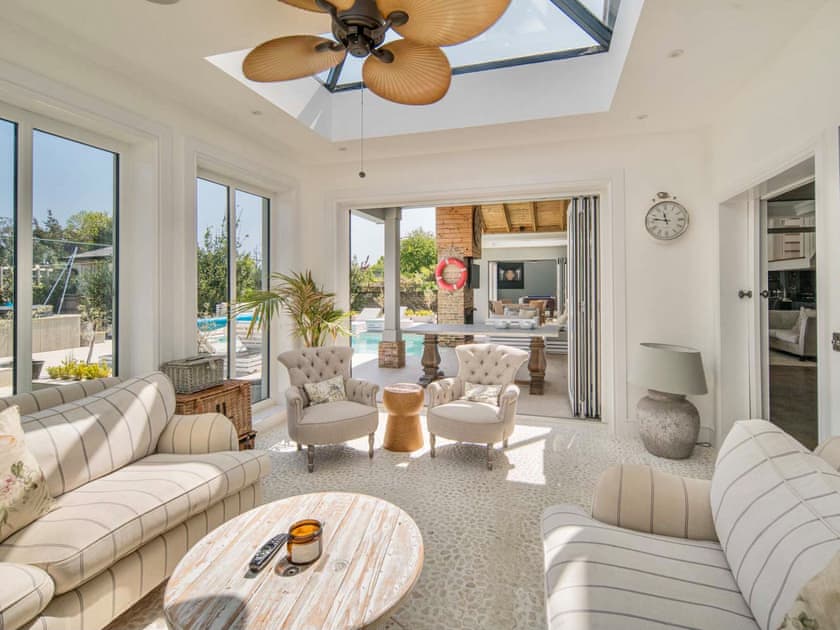 Sun room | Hampton House, Bembridge