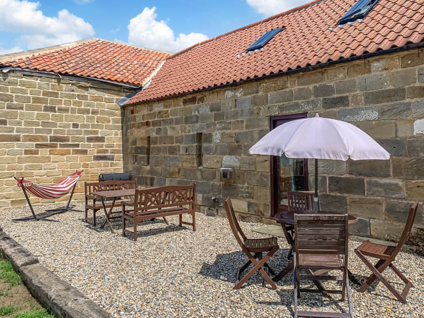 Sitting-out-area | Seaton Cottage - Seaton Hall, Staithes