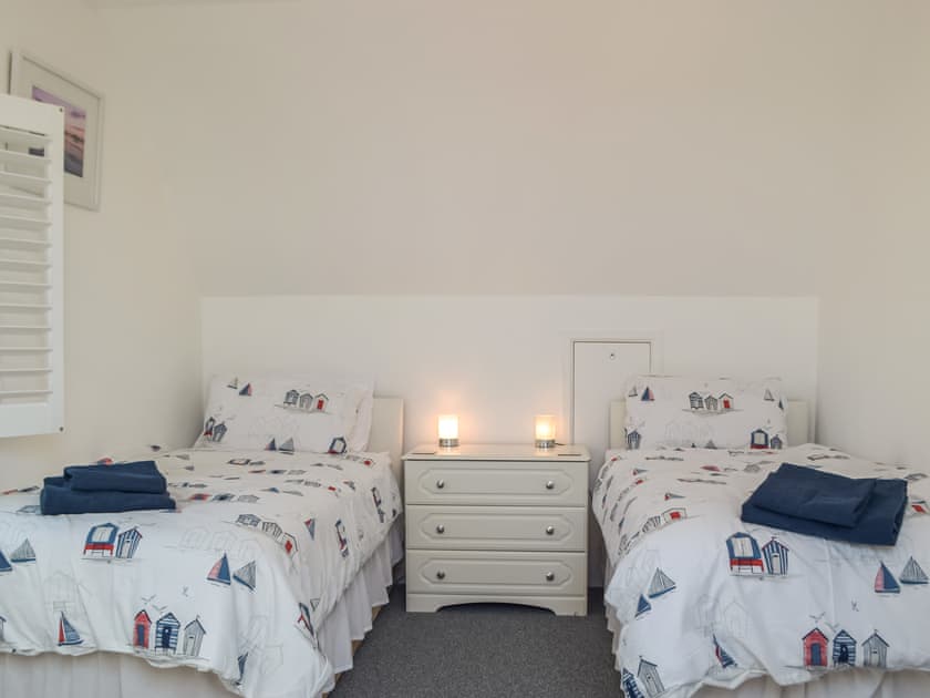 Twin bedroom | Seaview Cottage - Amroth Cottages, Amroth, near Saundersfoot