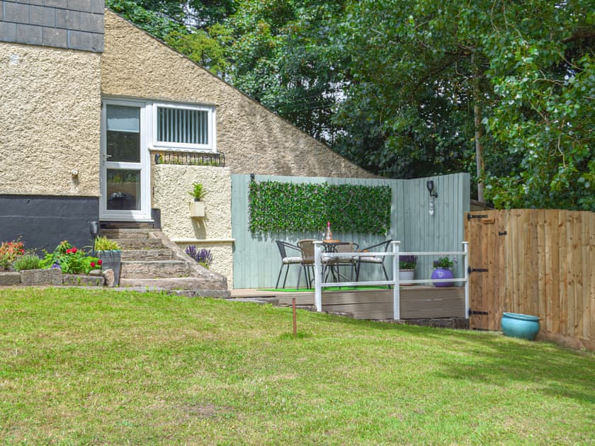 Garden | Mutton Hill Cottage, Pembroke