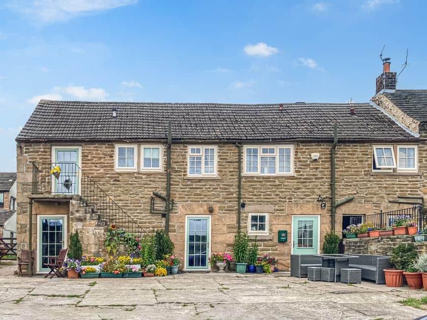 Exterior | Ivy Cottage, South Wingfield, near Alfreton