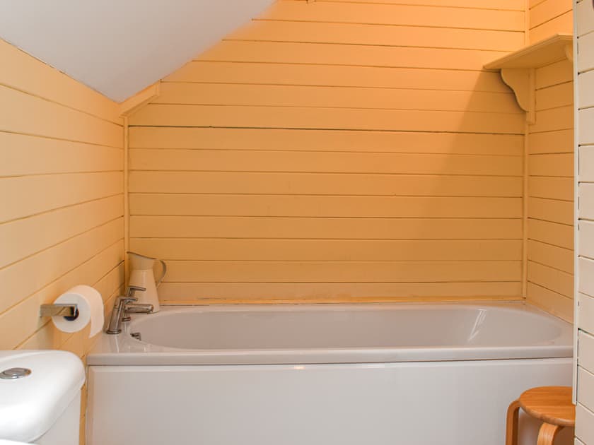 Bathroom | Trethvor, Perranporth