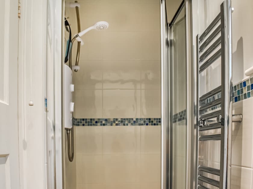 Bathroom | Trethvor, Perranporth