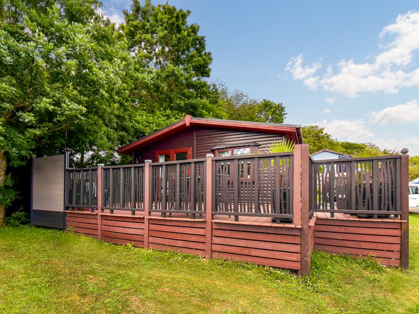 Exterior | Woodside 14, Hastings