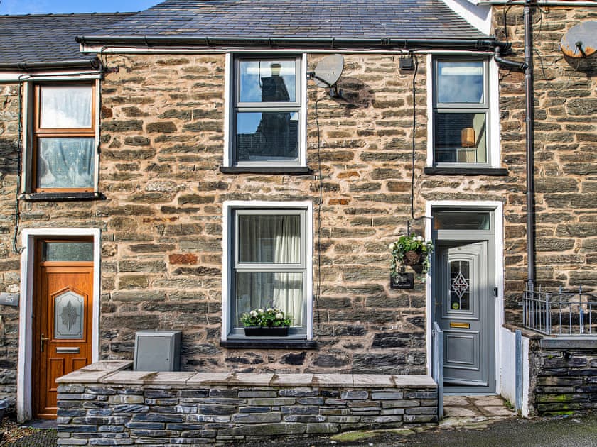 Exterior | Bwthyn Llechi (Slate Cottage), Blaenau Ffestiniog