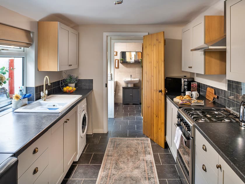 Kitchen | Bwthyn Llechi (Slate Cottage), Blaenau Ffestiniog