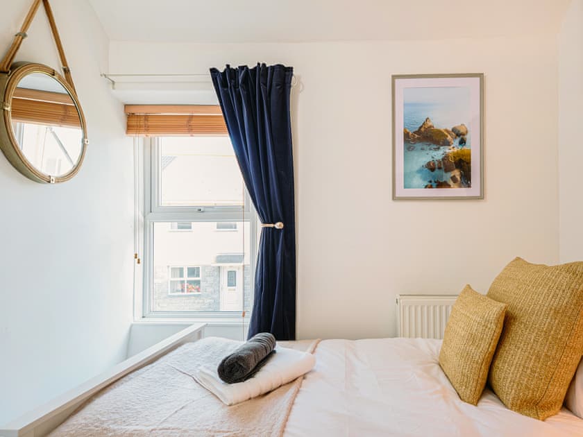 Bedroom | Scallop Cottage, Porthleven