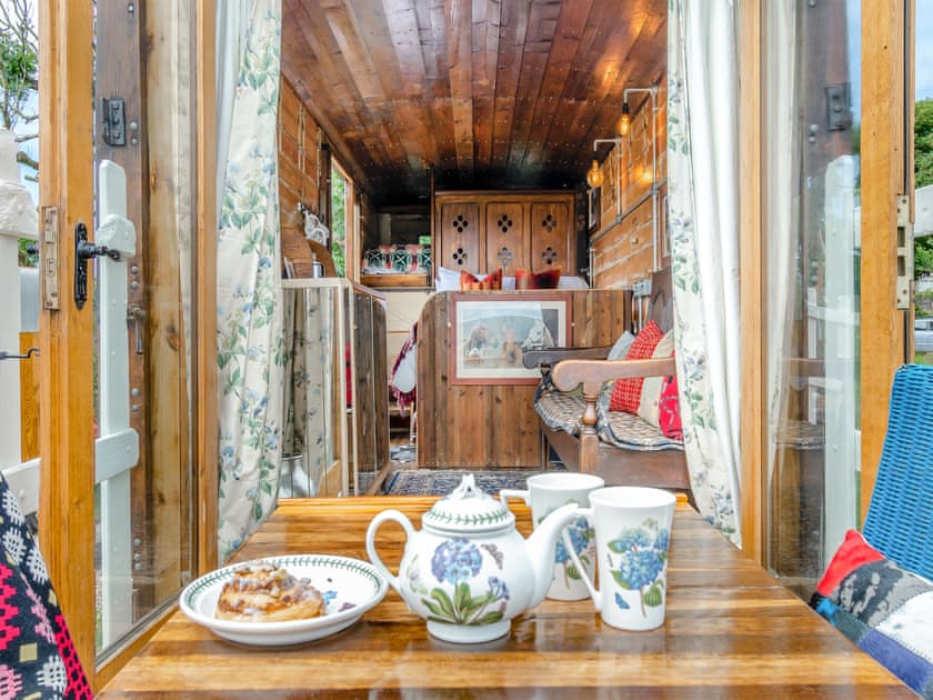 Open plan living space | Dennis, Llanwnda, near Goodwick