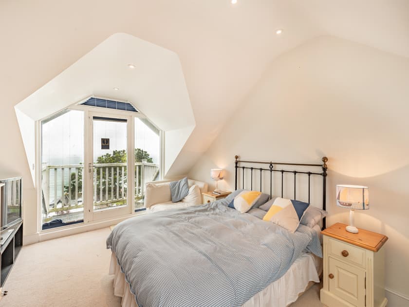 Double bedroom | The Cottage, St Margarets Bay, Dover
