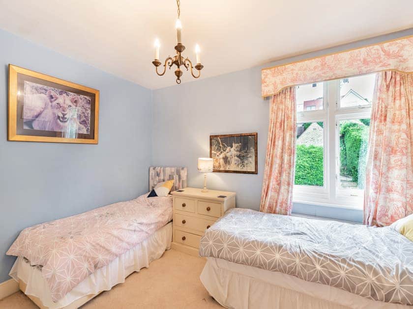 Twin bedroom | The Cottage, St Margarets Bay, Dover