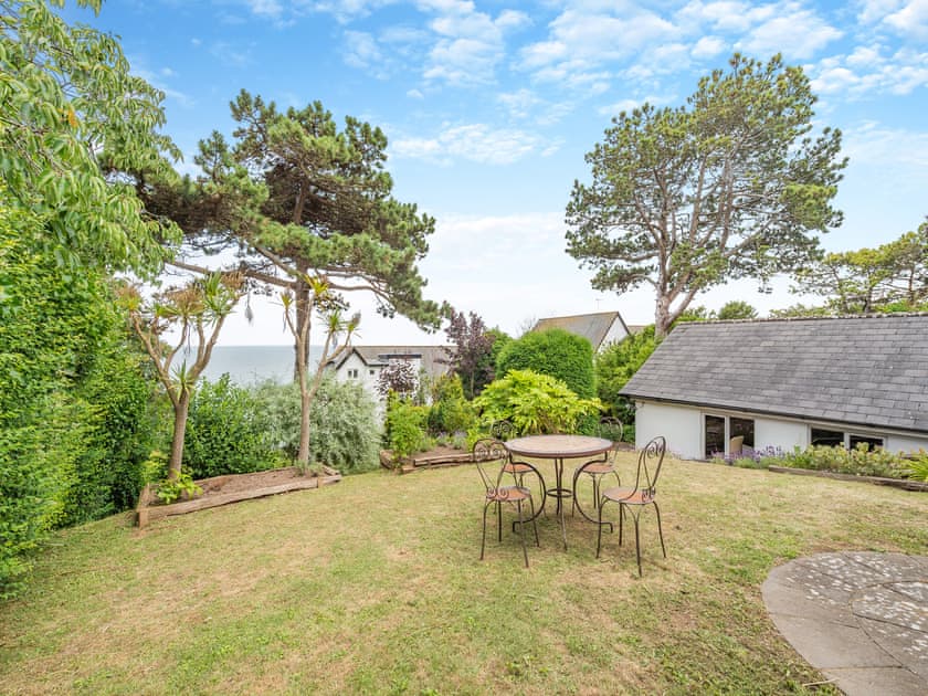 Sitting-out-area | The Cottage, St Margarets Bay, Dover