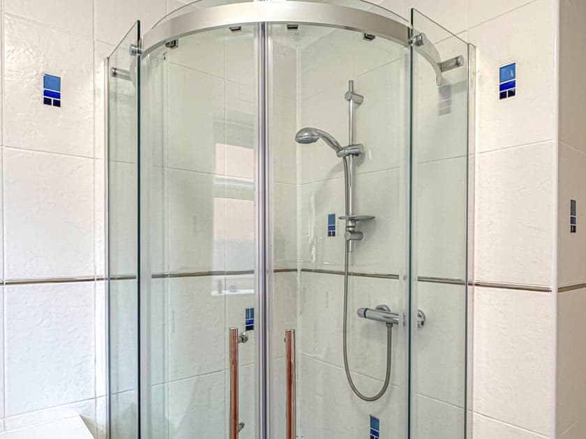 Shower room | Squires Bungalow, Gunton St. Peter, near Lowestoft