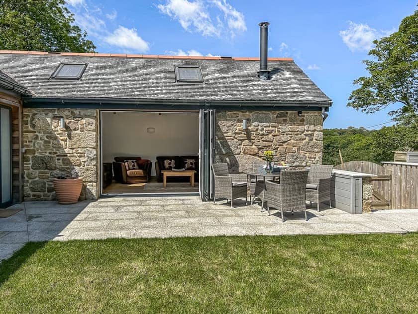 Sitting-out-area | Lower Stables - Lower Trembath, Buryas Bridge, near Penzance