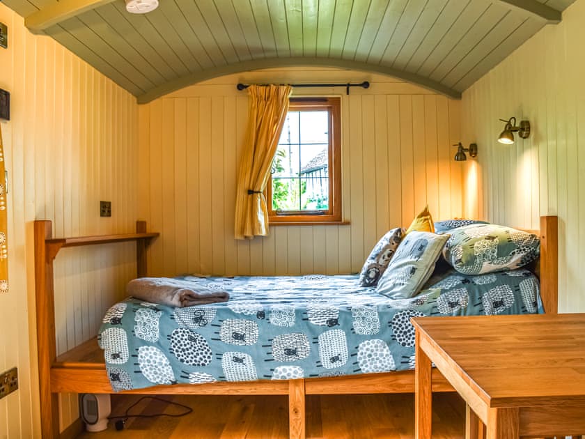 Open plan living space | Bechan Brook Hut, Bettws Cedewain, near Newtown