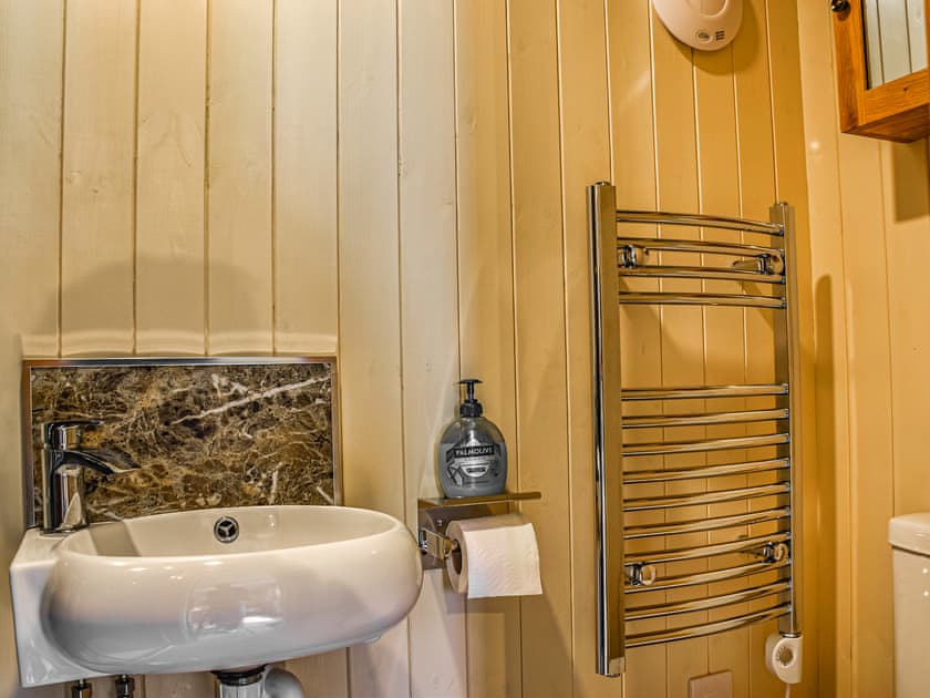 Bathroom | Bechan Brook Hut, Bettws Cedewain, near Newtown