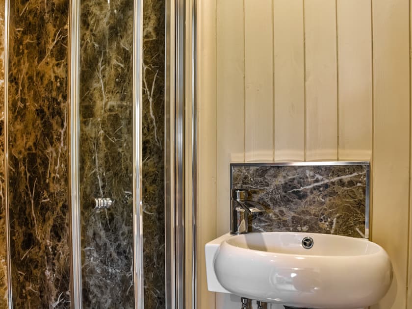 Bathroom | Bechan Brook Hut, Bettws Cedewain, near Newtown