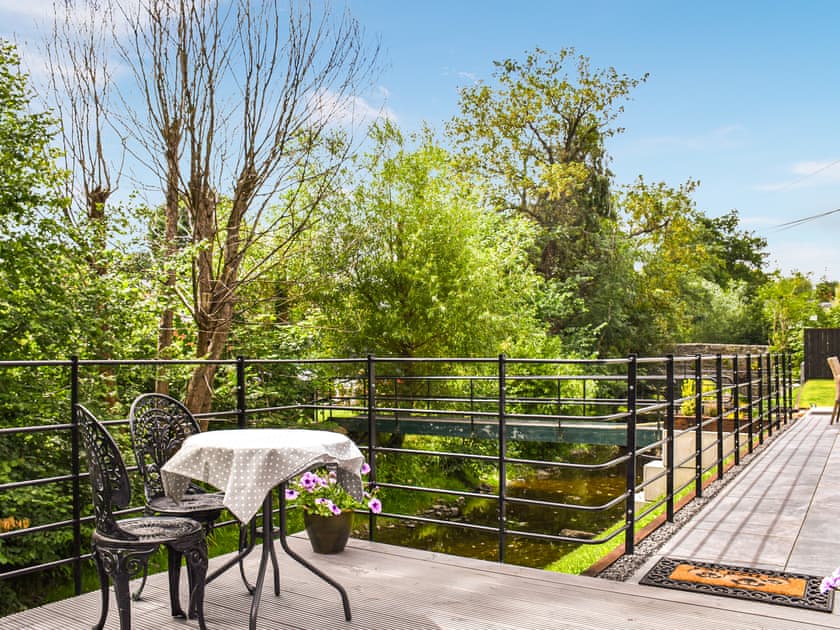 Terrace | Bechan Brook Hut, Bettws Cedewain, near Newtown