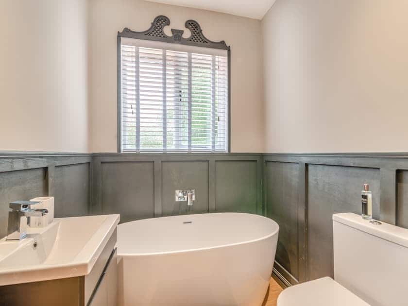 Bathroom | Seashells Peasholm, Scarborough