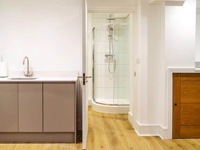 Bathroom | Apartment 2 - York Riverside Apartments, York