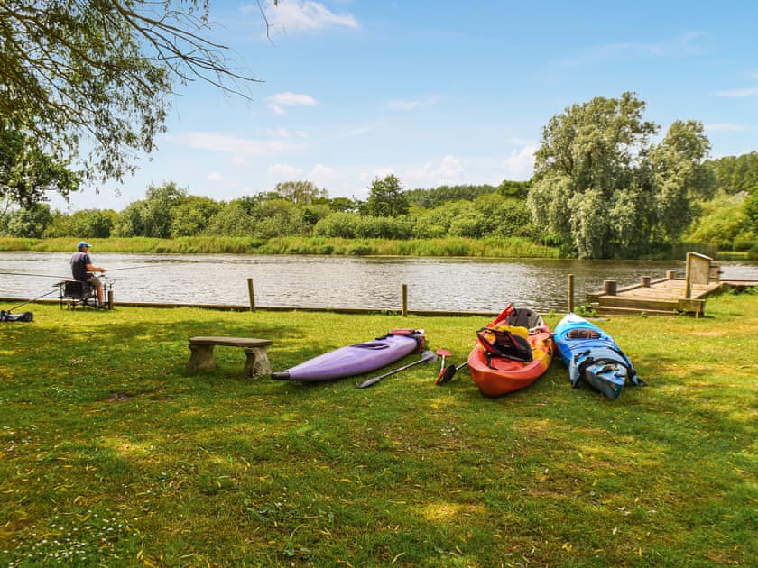 Surrounding area | Pottles Cottage - Pottles Barn Holiday Cottages, Surlingham