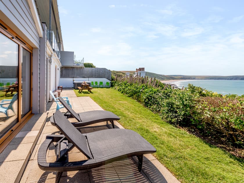 Sitting-out-area | Beachbreak - Crows Nest, Mortehoe, near Woolacombe